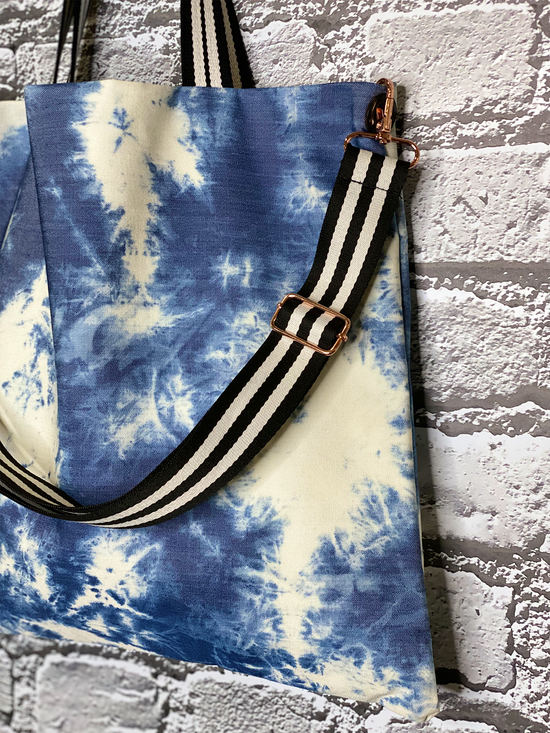 Load image into Gallery viewer, Blue Tie Dye Paperboy Crossbody Bag
